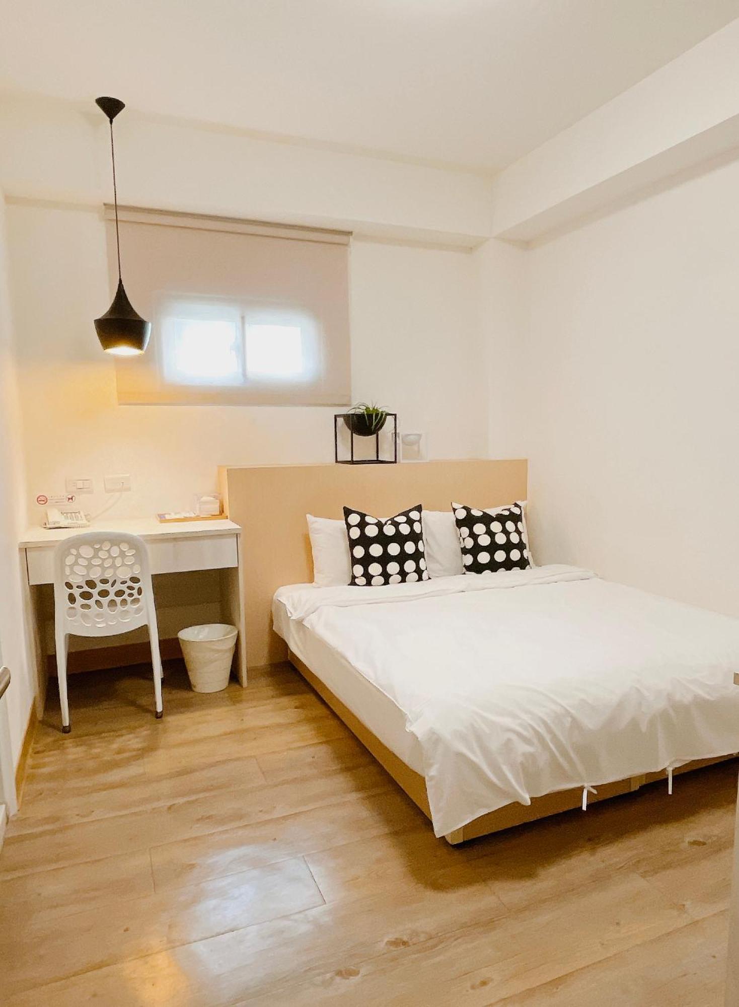 Hotel Huru House Taichung Exterior foto